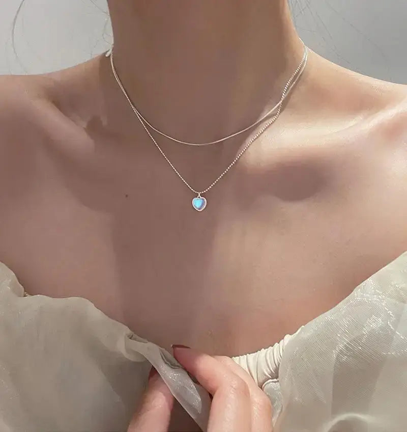 Charming Pink Heart Pendant Necklace - A Trendy Rhinestone Choker for Women, Perfect Gift for Lovers!