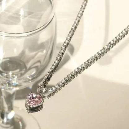 Charming Pink Heart Pendant Necklace - A Trendy Rhinestone Choker for Women, Perfect Gift for Lovers!