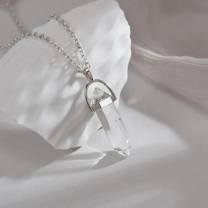 Charming Pink Heart Pendant Necklace - A Trendy Rhinestone Choker for Women, Perfect Gift for Lovers!