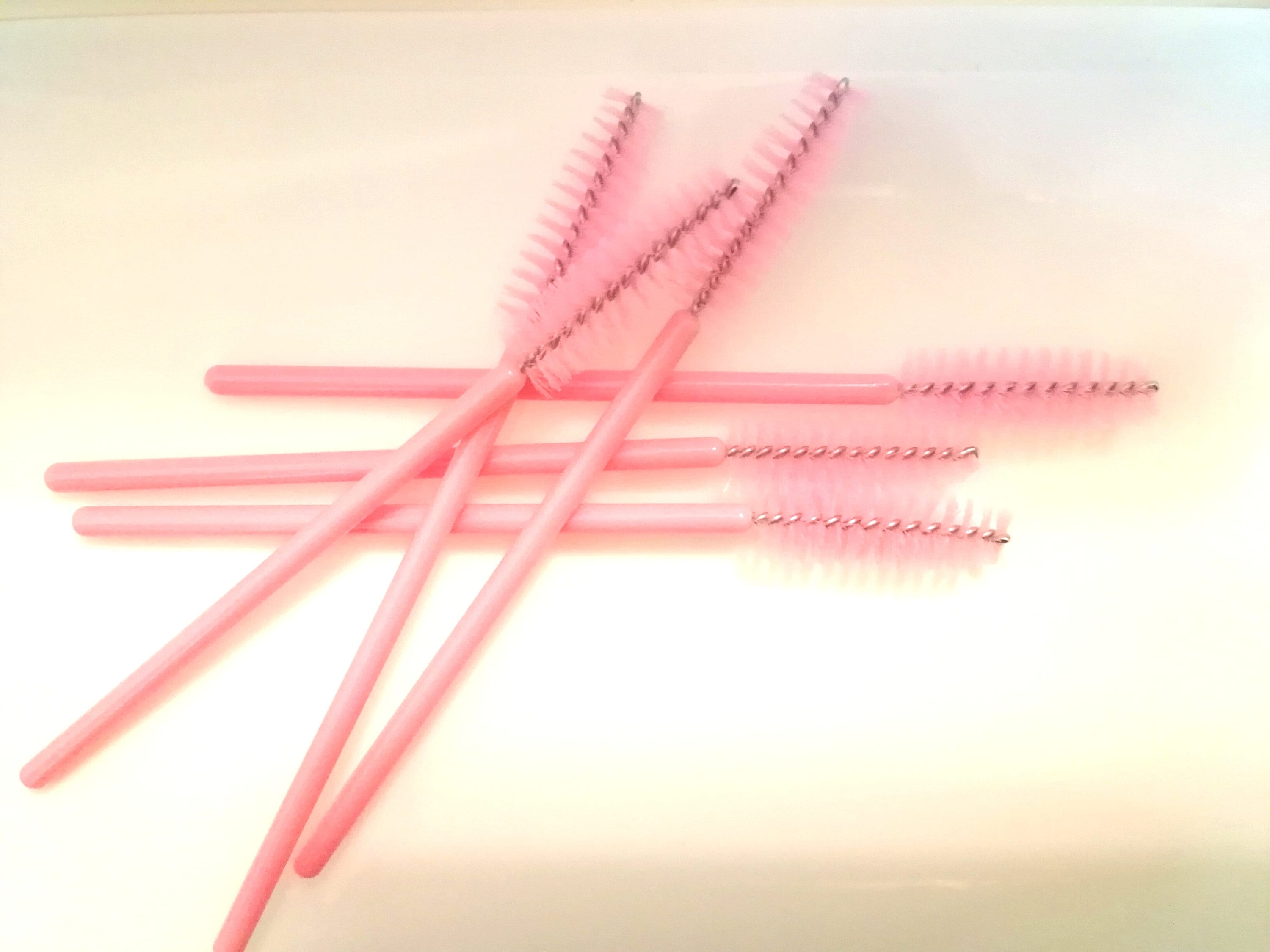 10 Pcs Eco-Friendly Pink Disposable Mascara Wands - Perfect for Beauty Lovers!